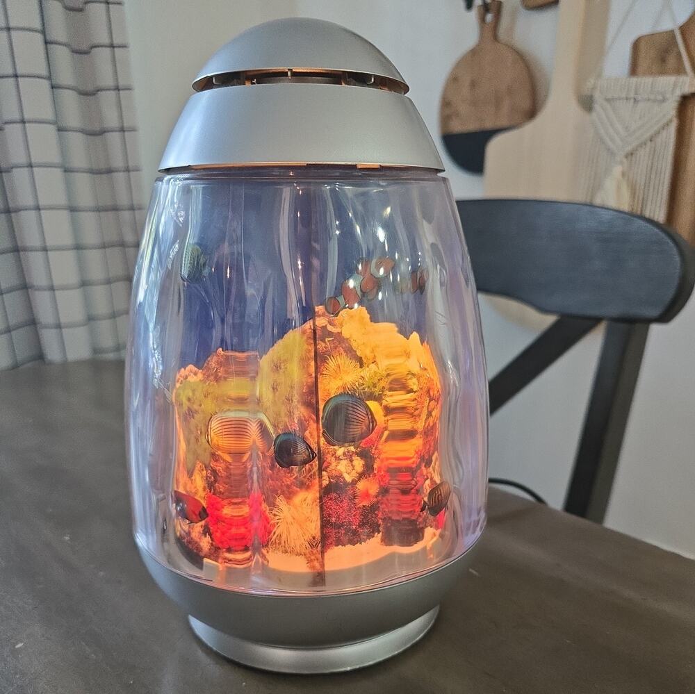 Vintage Rabbit Tanaka Rotating Motion Fish Aquarium Night Light Lamp 2002 Works